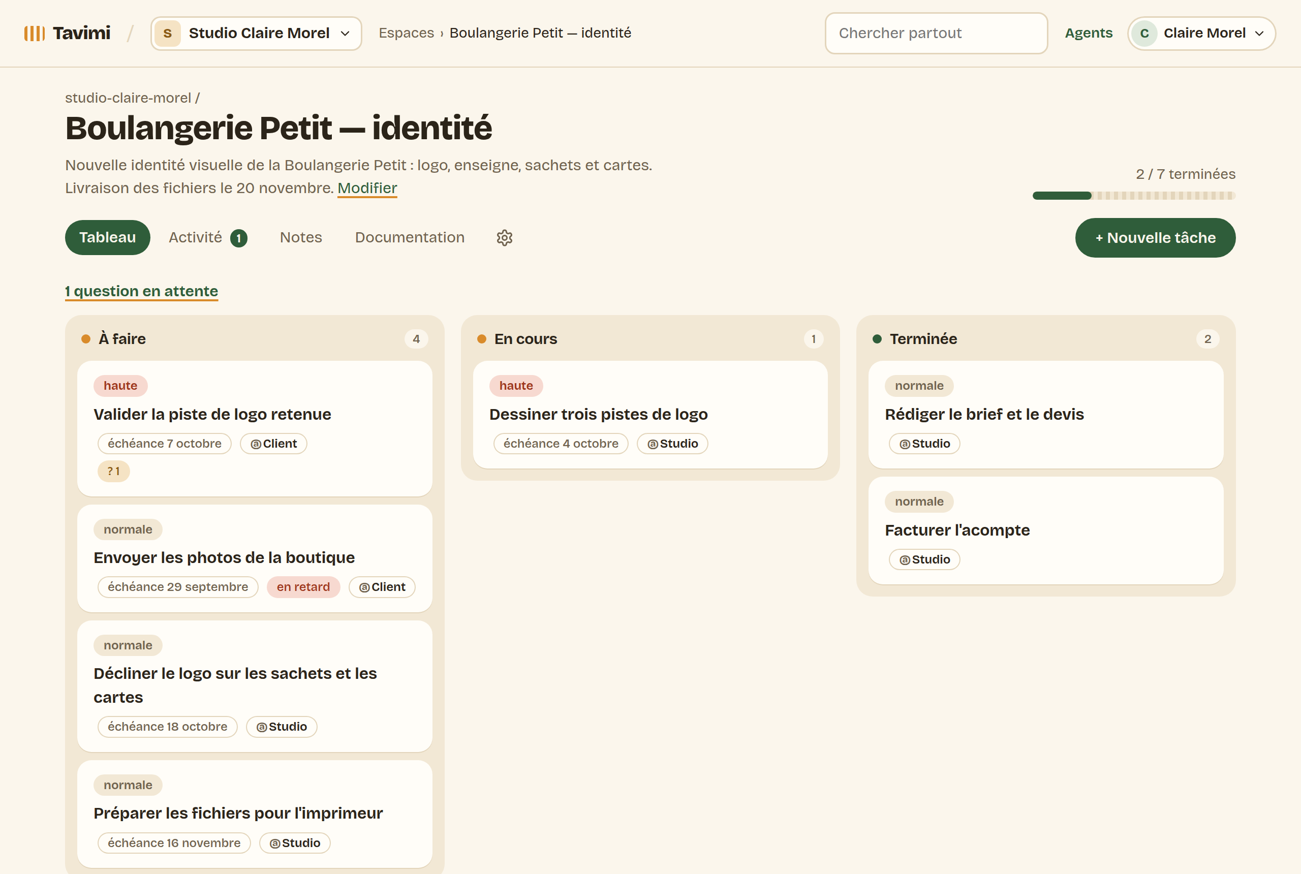 L'espace « Boulangerie Petit — identité » d'une graphiste indépendante : ses tâches (poste Studio) et celles de son client (poste Client).